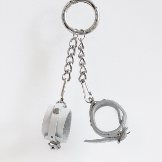 Брелок Наручники с пряжкой Белый