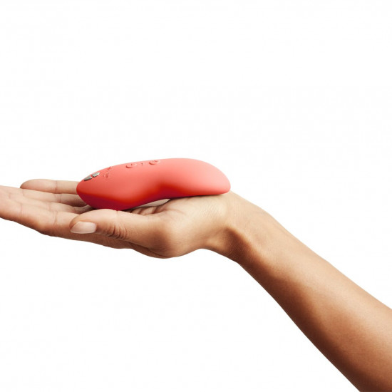 Мощный мини-вибромассажер Touch X Crave Coral by We-Vibe, удобно совмещать с проникающим сексом