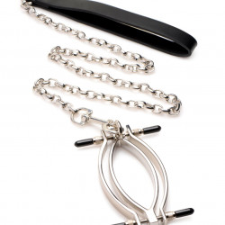 Затискач для статевих губ Master Series: Pussy Tugger Adjustable Vagina Clamp with Chain