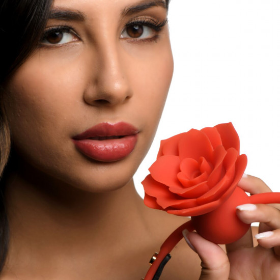 Силиконовый кляп с розой Master Series: Blossom Silicone Rose Gag – Red
