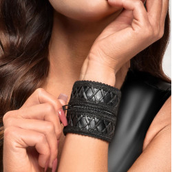 Жіночий гаманець-браслет Noir Handmade F326, black, під шкіру, рельєфний візерунок, кишеня на блискавці